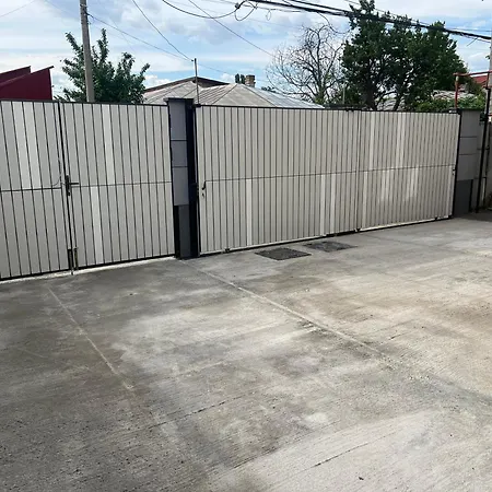 Everest 33 Ap 1 Bucharest Exterior photo